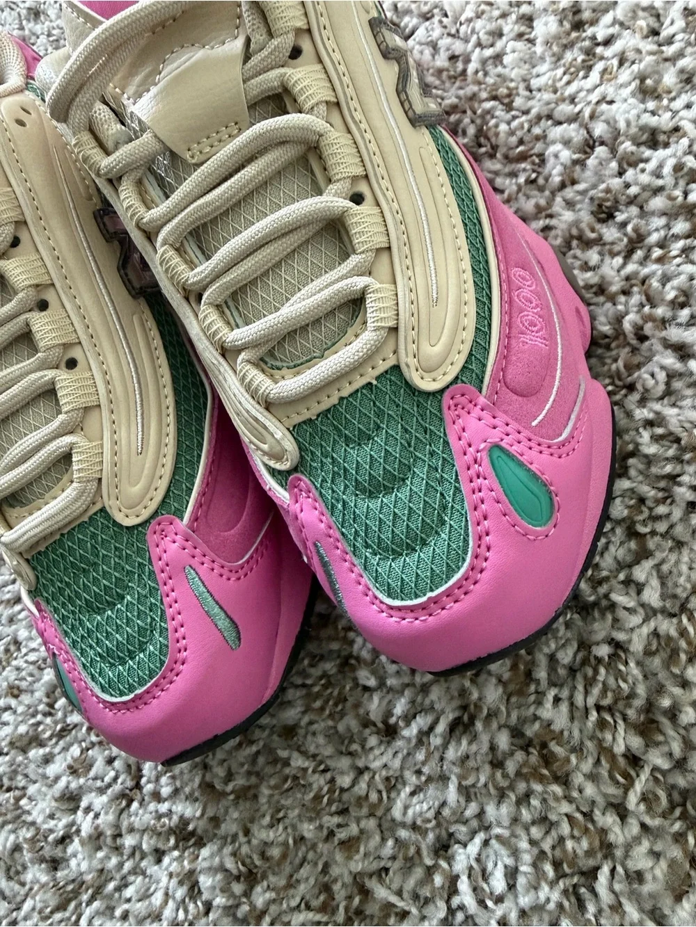 New Balance 1000 Pink Green Cream Running Sneakers - Picture 10 of 10